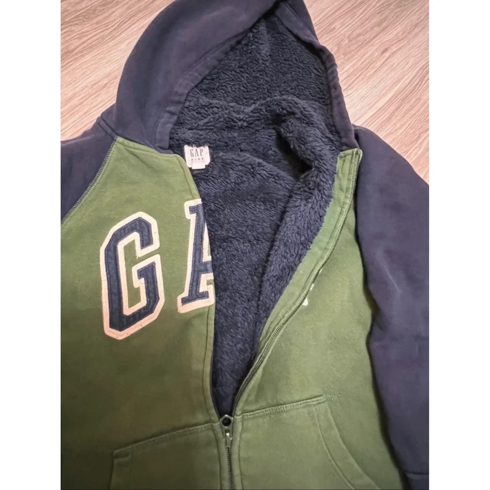 GAP kids zip